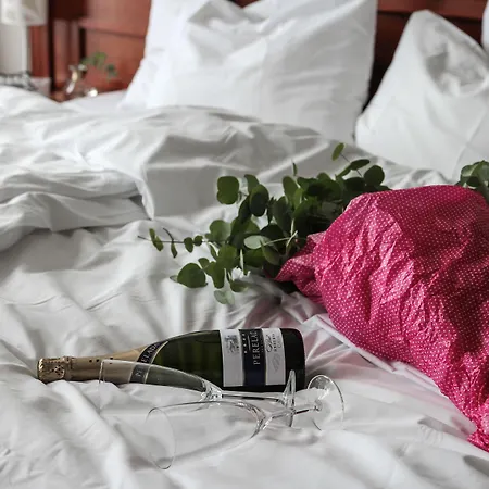 Hotel Fjordhotell Brattvag